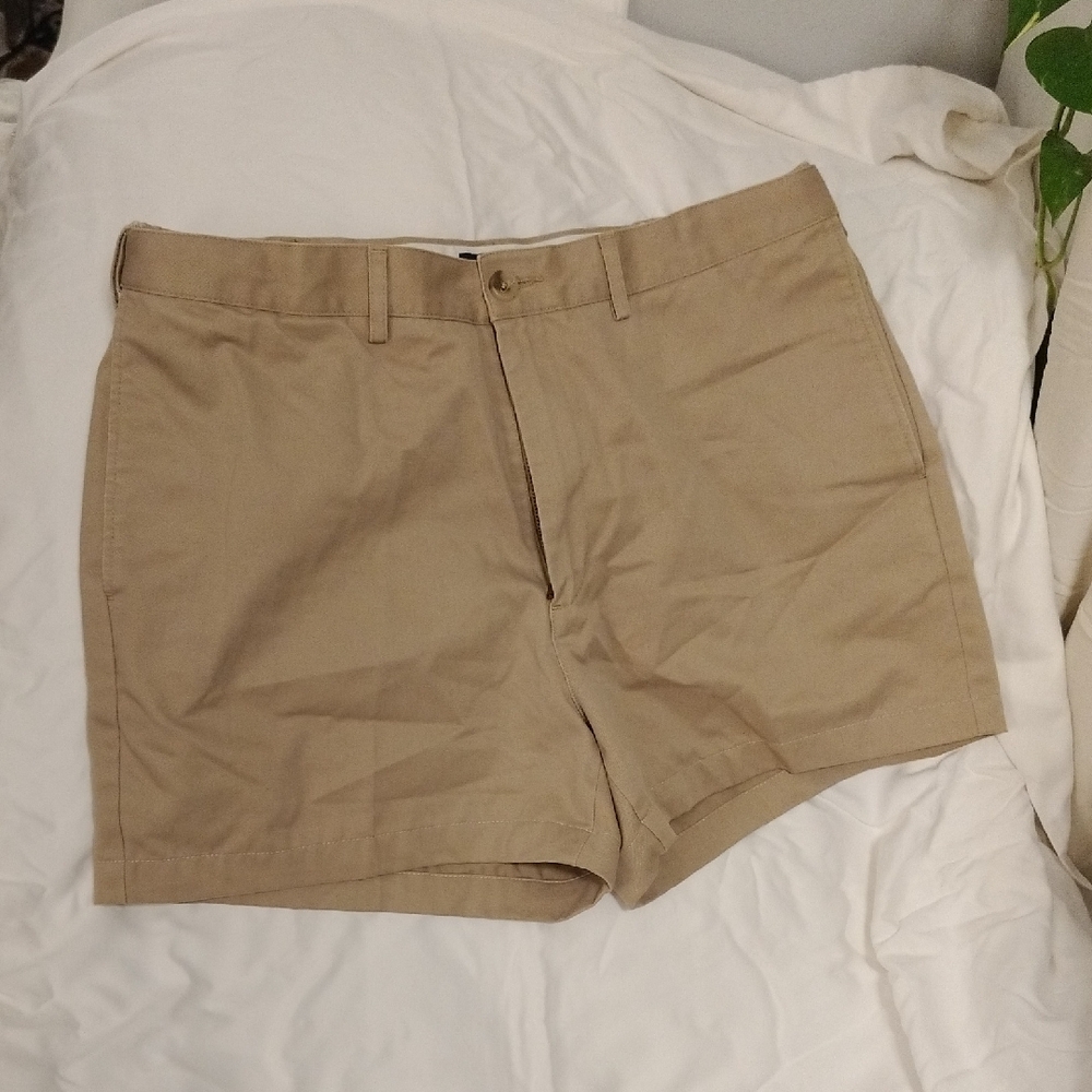 Lands' End Men's Tan Flat Front Shorts, Comfort Waist